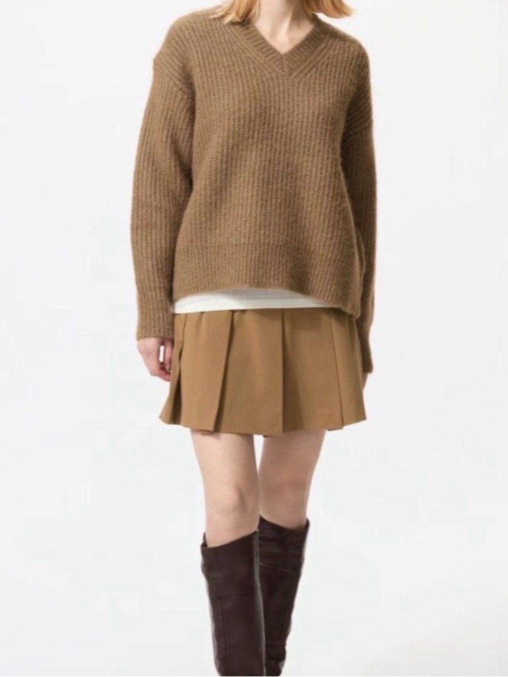 Uniqlo Fluffy V-Neck Sweater Beige Small Oversized Lightweight Knit